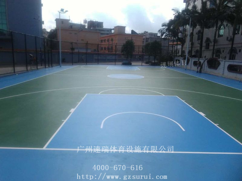 怎樣才能鋪設(shè)一個專業(yè)標(biāo)準(zhǔn)的硅PU球場“速瑞體育”